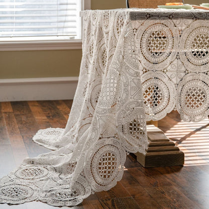 Lace Flora Table Cover