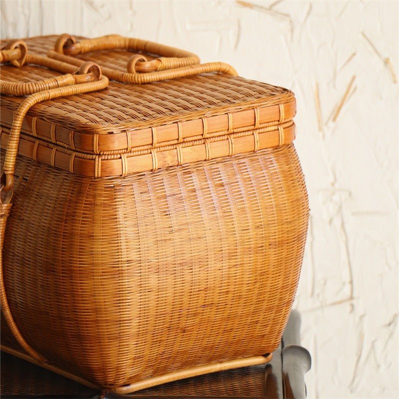 Oriental Aesthetics Picnic BasketPicnic BasketPicnic Basket